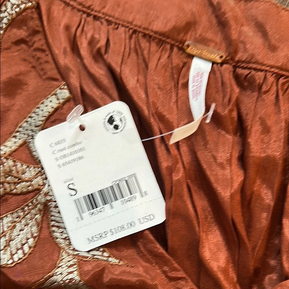 Embroidered Rust Top - Picture 2 of 4